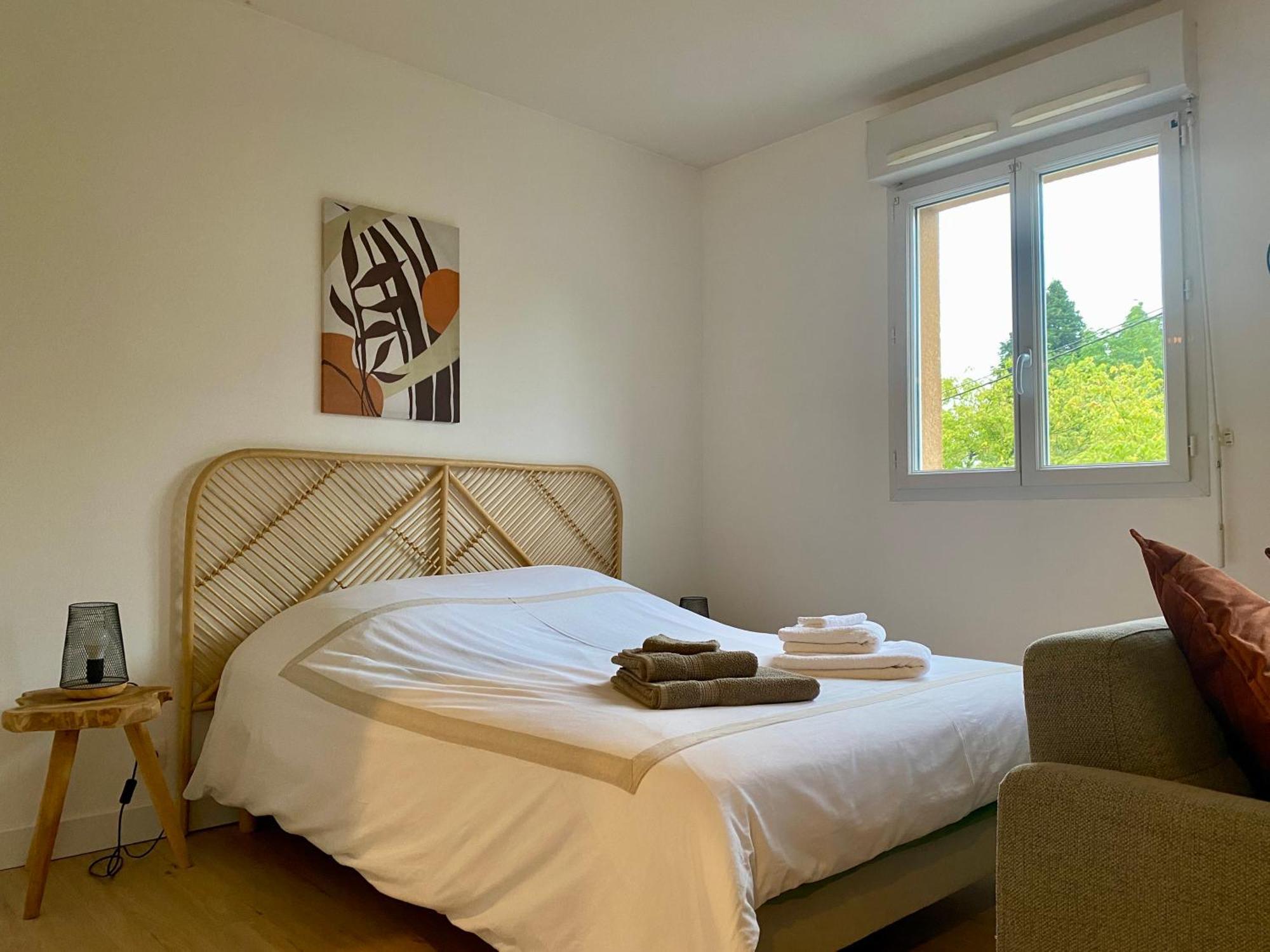Appartement Proche Centre-Ville- Fibre Saint-Lo Kültér fotó